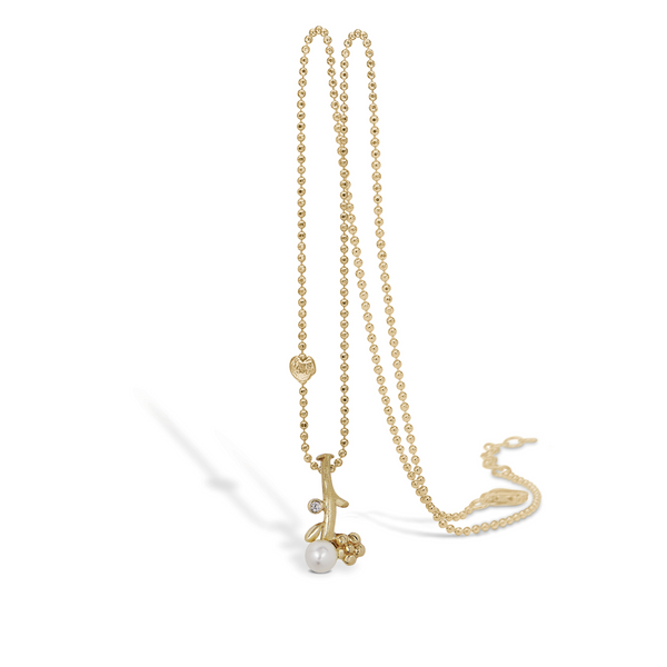 9 kt necklace with small pearl on branch of gold