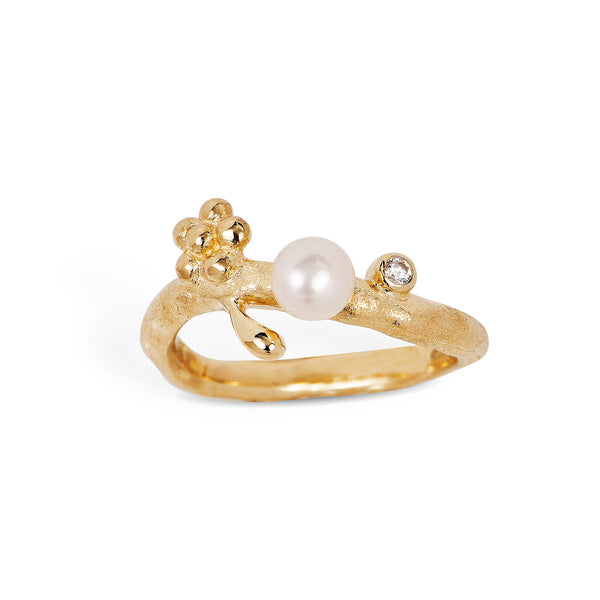 9 kt gold ring with a small pearl on a branch of gold