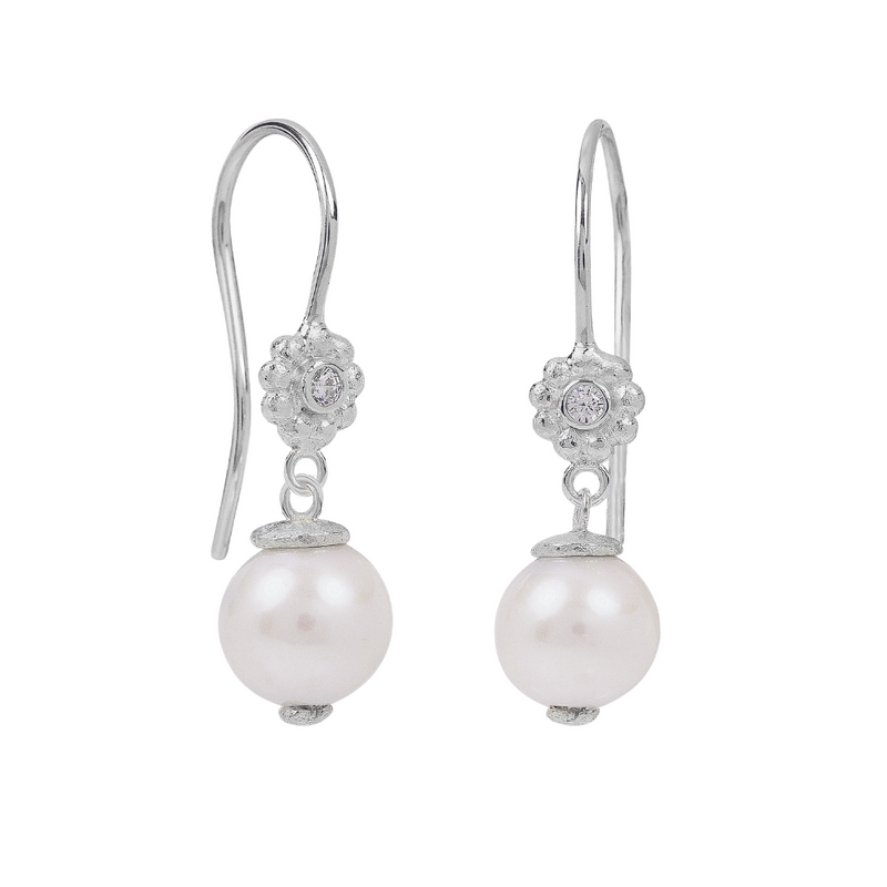 Rhodium-plated silver earring with freshwater pearl and cubic zirconia