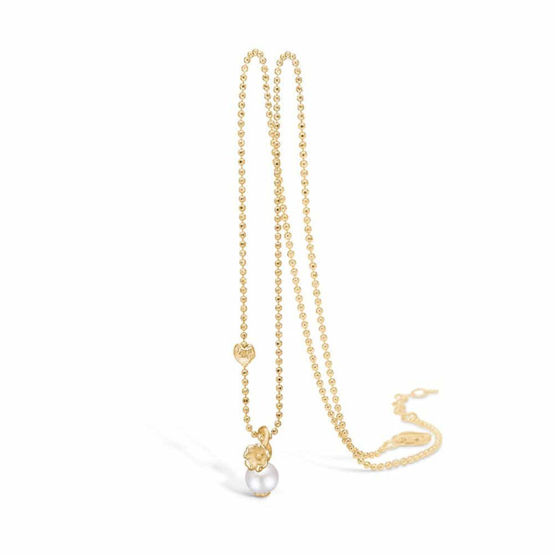 9 kt gold necklace with freshwater pearl and small flower pendant