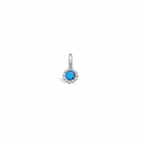 Sterling silver pendant with blue spinel