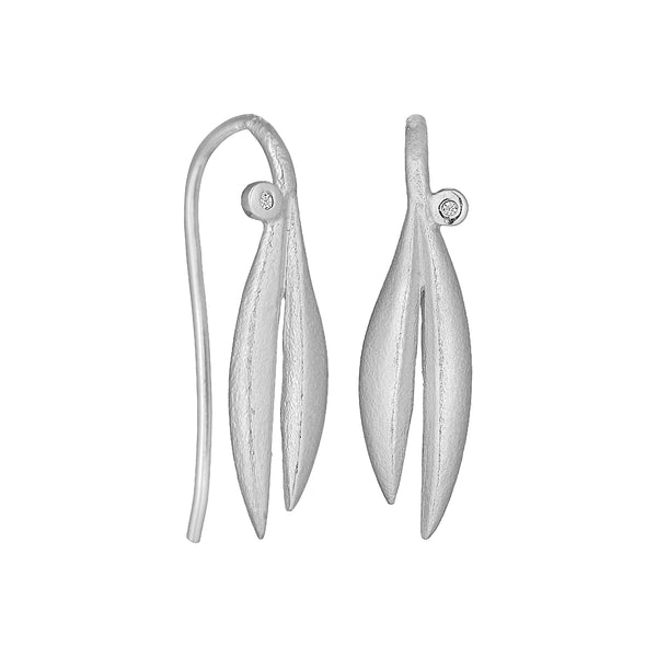 A pair in love sterling silver earring