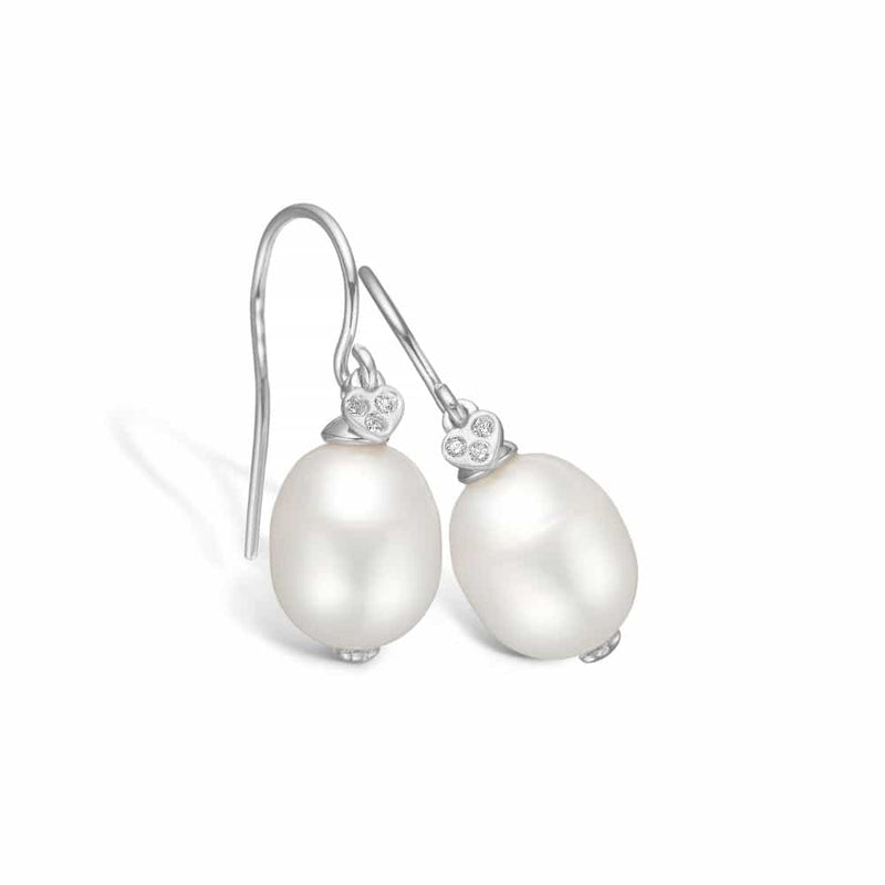 Sterling silver earring with pearl and 3 cubic zirconia