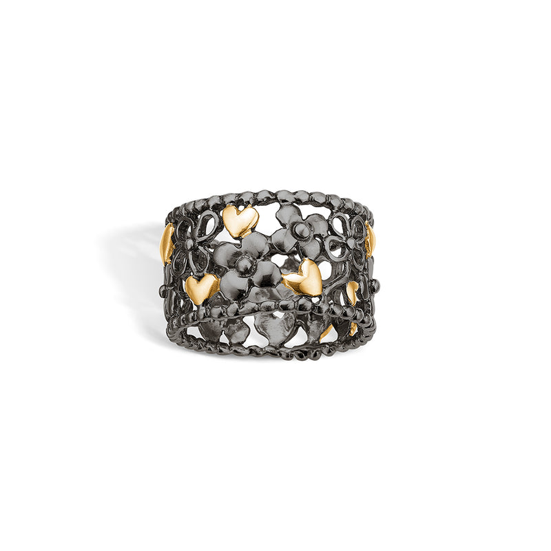Sort fingerring med forgyldte hjerter